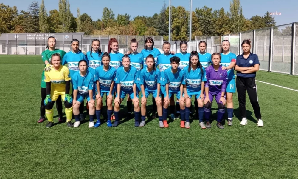 eskisehir-buyuksehir-kadin-futbol-takimi-karsiyakayi-14-0-maglup-etti-svSF5VlT.jpg